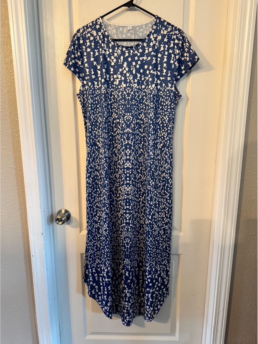 Blue and White Patterned Midi Dress XL